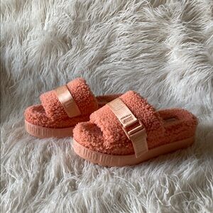 UGG Fluffita Slide Flatform Slippers, Beverly Pink, no box - Size 8 NEW